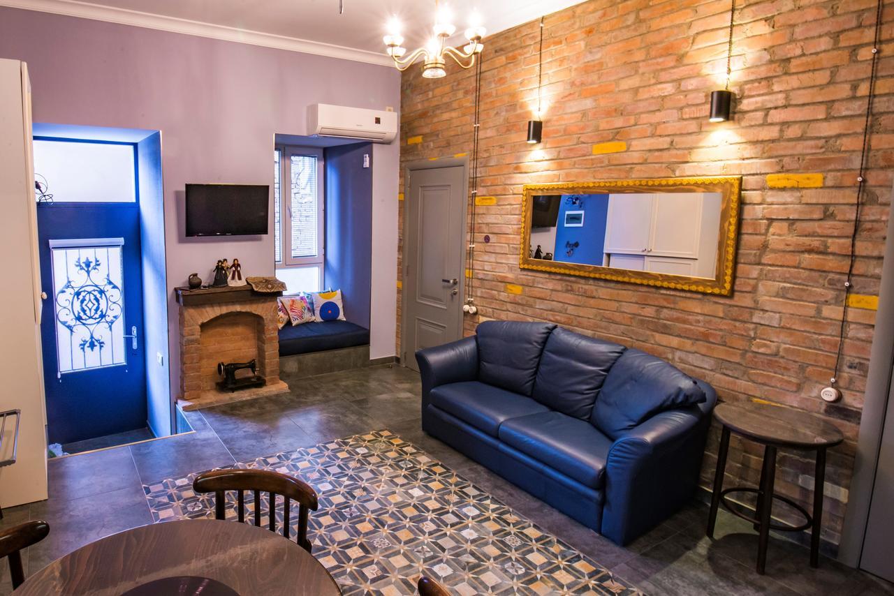 Sofia Apartment In Old Tbilisi ภายนอก รูปภาพ