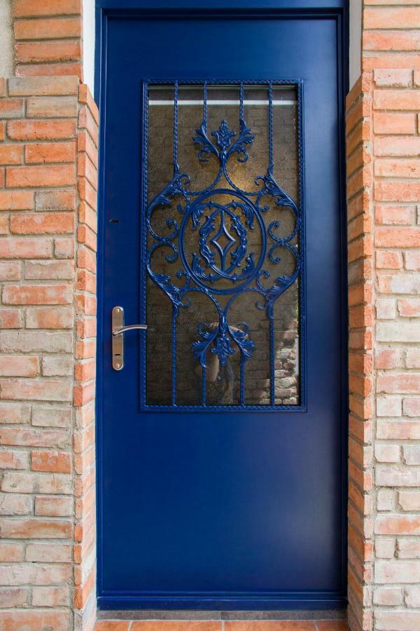 Sofia Apartment In Old Tbilisi ภายนอก รูปภาพ