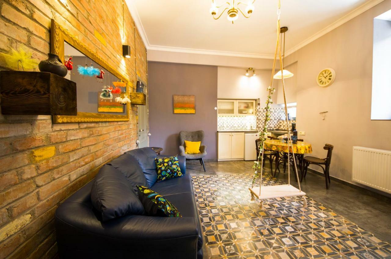 Sofia Apartment In Old Tbilisi ภายนอก รูปภาพ
